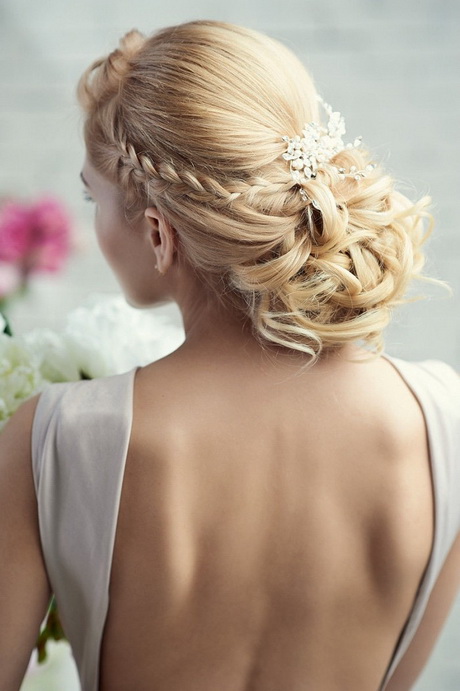 coiffure-mariage-avec-accessoire-97_13 Esküvői frizura kiegészítővel