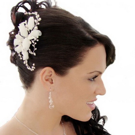 coiffure-mariage-avec-accessoire-97_14 Esküvői frizura kiegészítővel