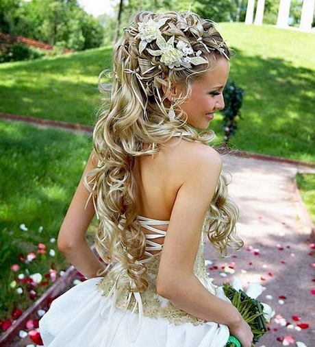 coiffure-mariage-avec-accessoire-97_3 Esküvői frizura kiegészítővel
