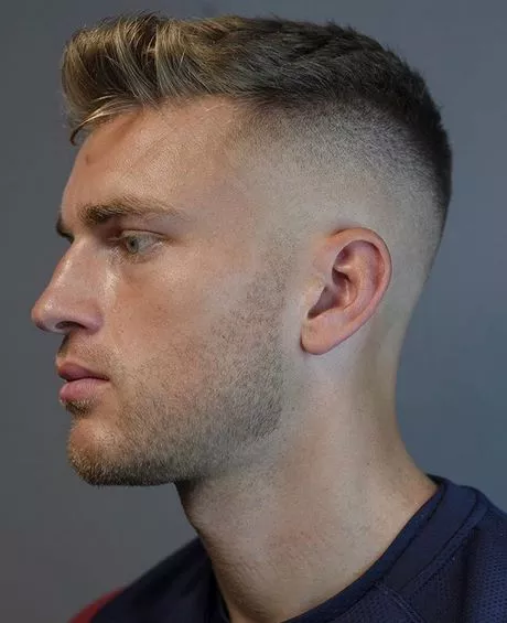 coupe-cheveux-jeune-homme-2024-26-1 Fiatal férfi fodrász 2024